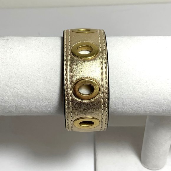 Coach Leather Grommet Bangle Stackable Bracelet Gold with Gold Hardware NEW - Picture 1 of 5